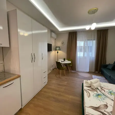 아파트 Apartagnes Durrës